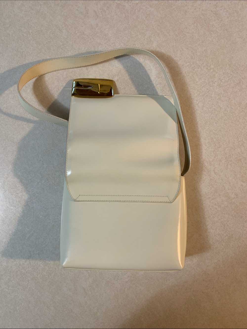 Gucci Cream Patent Leather  Shoulder Bag with Gold Hardware - Picture 9 of 9